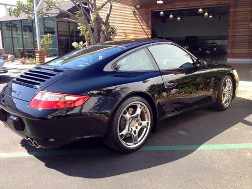 2005 Porsche 911 Carrera S Coupe, image 2