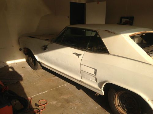 1963 buick riviera base hardtop 2-door 7.0l