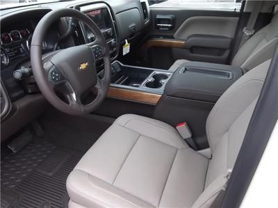 LTZ New 5.3L Sunroof Chrome CUSTOM SPORT 1LZ TRIM EMISSIONS FEDERAL REQUIREMENTS, image 30
