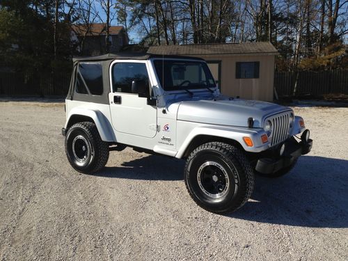 Lifted 2003 jeep wrangler freedom procomp lift 33" tires-ion alloys *no reserve*