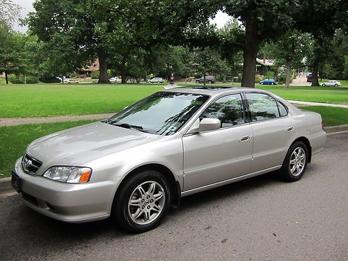 1999 acura tl sedan 4-door 3.2l 82.5k miles excellent condition