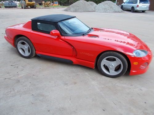 1993 dodge viper rt10 2 owner car, 8,501 miles, w/soft top very clean car! no ac