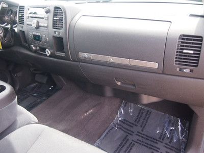 09 SLE 5.3L Keyless Entry CD/MP3 Tow Hitch Satellite Radio Privacy Glass, image 4