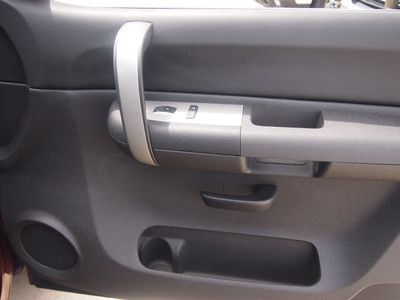 09 SLE 5.3L Keyless Entry CD/MP3 Tow Hitch Satellite Radio Privacy Glass, image 5
