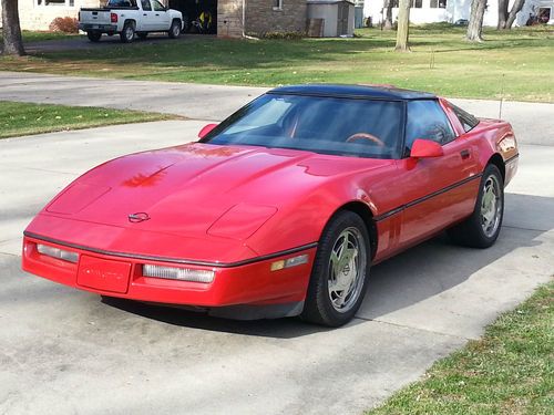 1989 chevrolet corvette base hatchback 2-door 5.7l