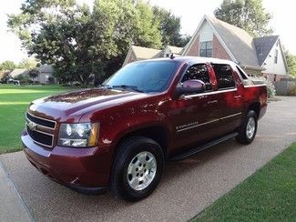 Arkansas-owned, nonsmoker, 4x4 lt3, heated seats, perfect carfax!