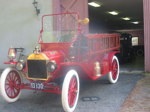 1913 model t firetruck