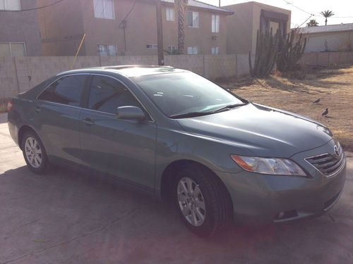 2007 toyota camry xle ~ 75,000 miles ~ great car!