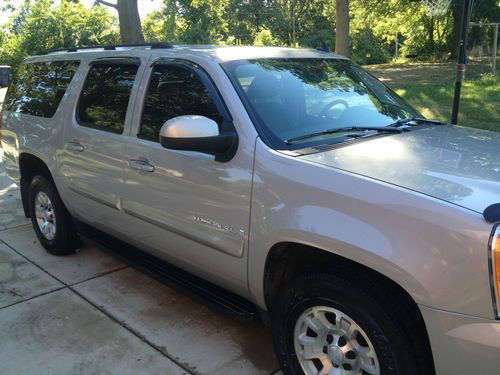 RARE 2007 GMC Yukon XL, 4x4, SEATS 9!!!, image 3