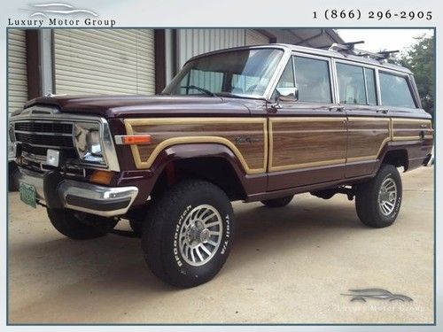 87 jeep wagoneer wood panel 98k original miles 30 mud tires everything works!!