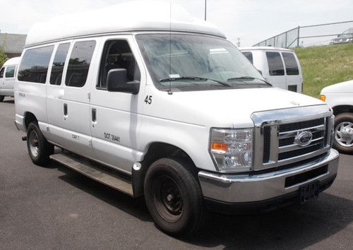 2008 ford e-350 3-door van, manual ramp