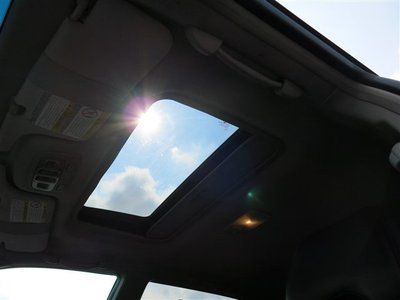 Sport AWD All Wheel Drive 4 Door Leather w/ Cloth Inserts Sunroof Automatic, image 4