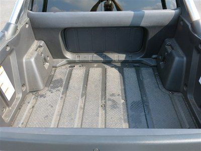 Sport AWD All Wheel Drive 4 Door Leather w/ Cloth Inserts Sunroof Automatic, image 16