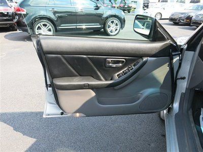 Sport AWD All Wheel Drive 4 Door Leather w/ Cloth Inserts Sunroof Automatic, image 28