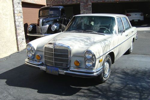 1970 280s sedan
