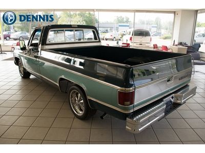 1977 Chevrolet C10 Pickup - SUPER CLEAN!, image 4