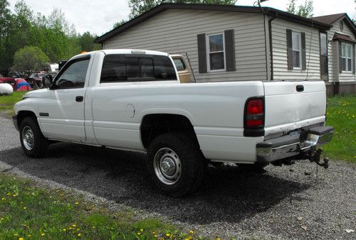 2000 dodge ram 2500 base standard cab pickup 2-door 5.9l