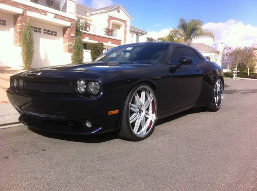 2010 widebody dodge challenger rt (showcar: 24 inch wheels, custom interior)