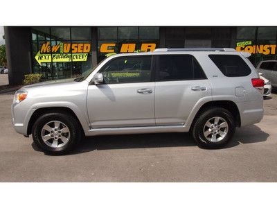 SR5 SUV 4.0L One Owner Clean Carfax Toyota Certified Roof Rack CD Player, image 2