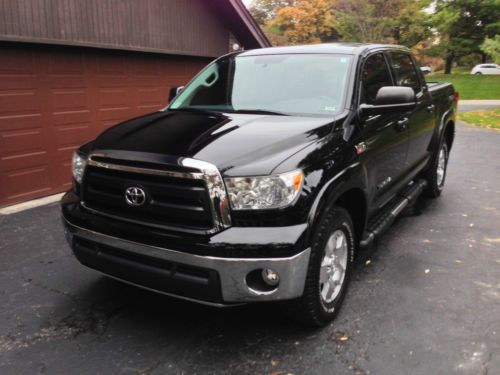 2010 toyota tundra sr5 black extended crew cab pickup 4-door 5.7l trd exc cond.