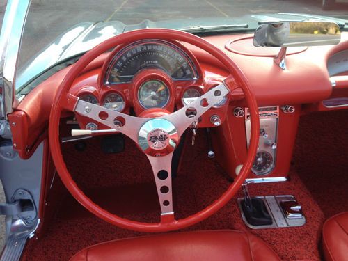 1962  Chevrolet Corvette 327 4 speed , body off restoration ,collector,hot rod, image 14