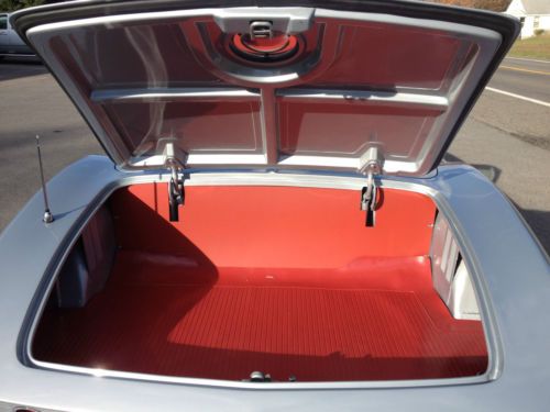 1962  Chevrolet Corvette 327 4 speed , body off restoration ,collector,hot rod, image 17