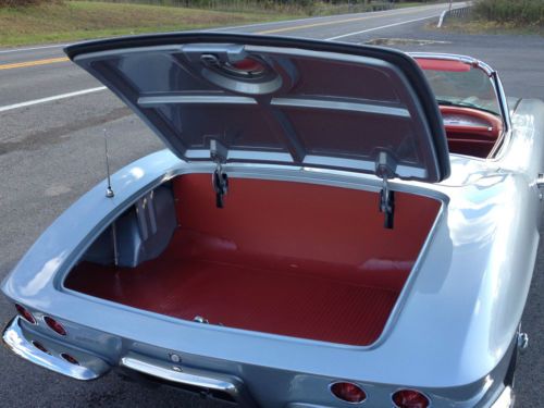 1962  Chevrolet Corvette 327 4 speed , body off restoration ,collector,hot rod, image 18
