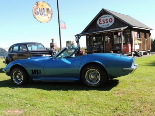 68 chevy corvette roadster comes with two motors! one restored and the original!