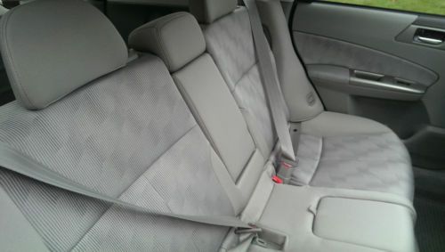 2010 Subaru Forester X Premium Wagon 4-Door 2.5L, image 11
