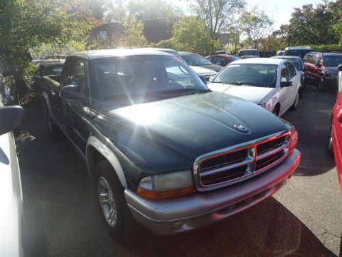 2002 dodge dakota it runs &amp; drive can drive it home it has 6 cylinder engine