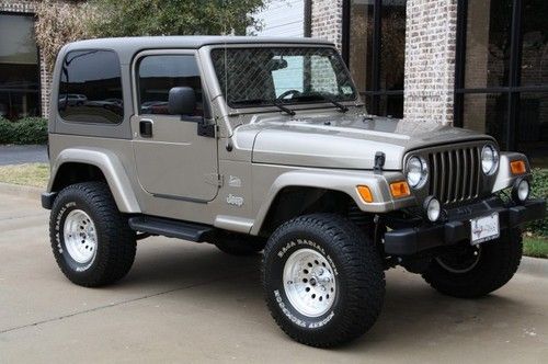 Truly amazing 04 sahara! 5300 miles,collector quality,texas one-owner,must read!