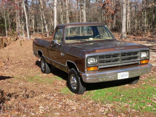 1987 Dodge D100 4x4 shortbed, image 7