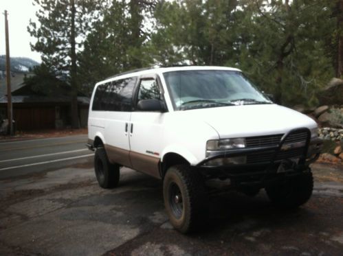 4x4 astro v8 camper van