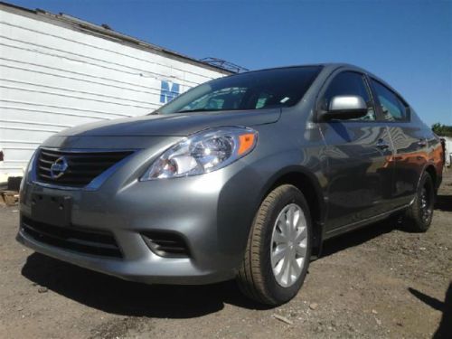 2013 nissan versa sv 1.6l sedan