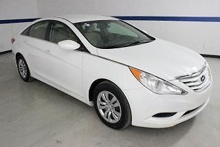 13 hyundai sonata gls, comfortable cloth seating, fuel efficient, we finance!