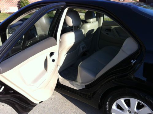 2007 Toyota Camry Hybrid Sedan--Loaded-- Below Blue Book!, image 4