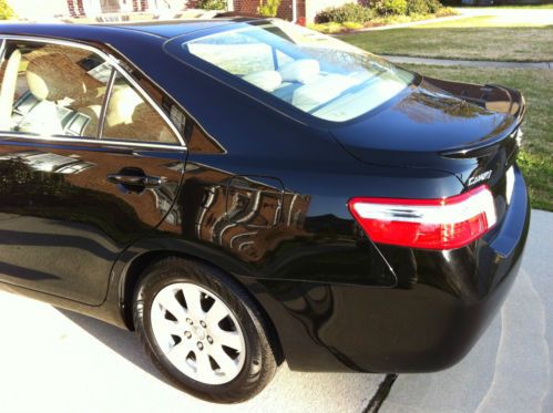 2007 Toyota Camry Hybrid Sedan--Loaded-- Below Blue Book!, image 16