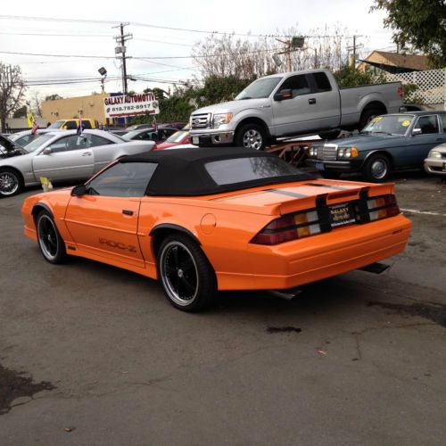 1988 CHEVROLETTE CAMARO IROC-Z, image 2