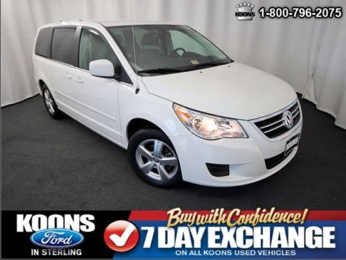 Leather~moonroof~rear dvd~one-owner~non-smoker~dealer maintained~clean carfax