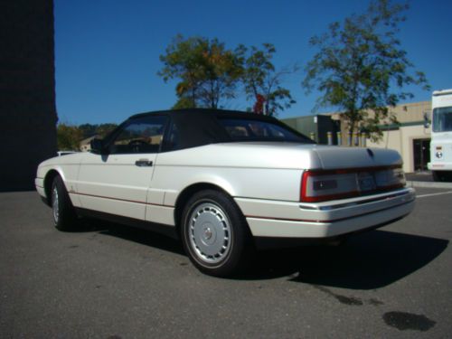 1991 Cadillac Allante Pininfarina Soft and Hard Top V8 All Original No Accidents, image 9