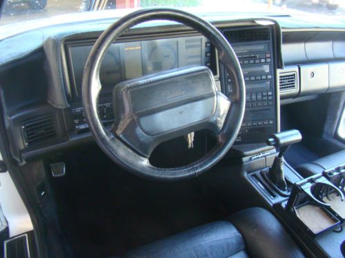 1991 Cadillac Allante Pininfarina Soft and Hard Top V8 All Original No Accidents, image 14