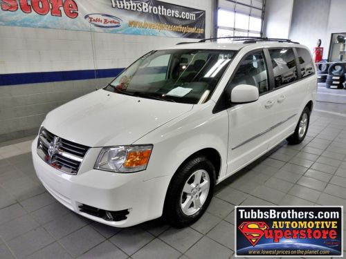 Power sliding doors, 7 passenger, stow n go, satellite radio, rear air