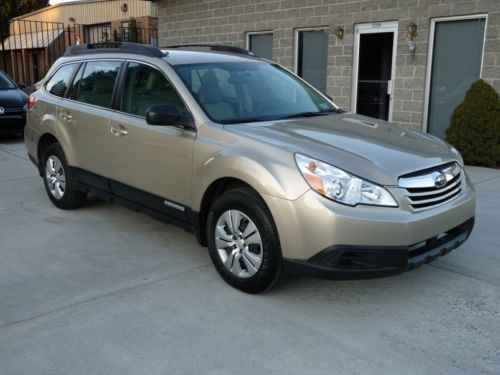 2010 Subaru Outback AWD Wagon 4-Door 2.5L 40K MILES, US $15,900.00, image 3