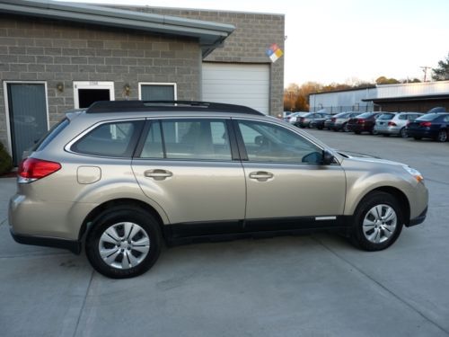 2010 Subaru Outback AWD Wagon 4-Door 2.5L 40K MILES, US $15,900.00, image 4
