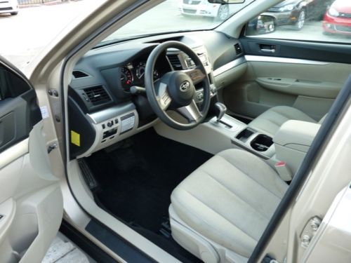 2010 Subaru Outback AWD Wagon 4-Door 2.5L 40K MILES, US $15,900.00, image 9