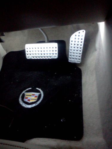 2004 Cadillac Escalade AWD with 26 inch rims and factory rims new winter tires, image 12