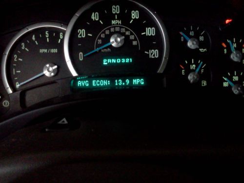 2004 Cadillac Escalade AWD with 26 inch rims and factory rims new winter tires, image 15