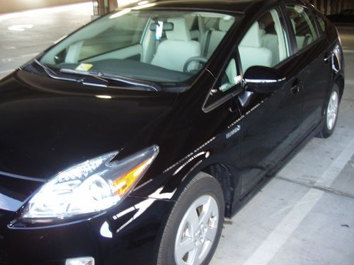 2010 black toyota prius ii  hatchback 4-door 1.8l