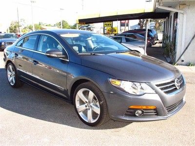 2012 volkswagen cc,auto, nav, luxury package,14k miles, 1-owner