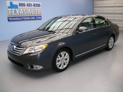We finance!  2011 toyota avalon xls roof nav heated leather synthesis texas auto